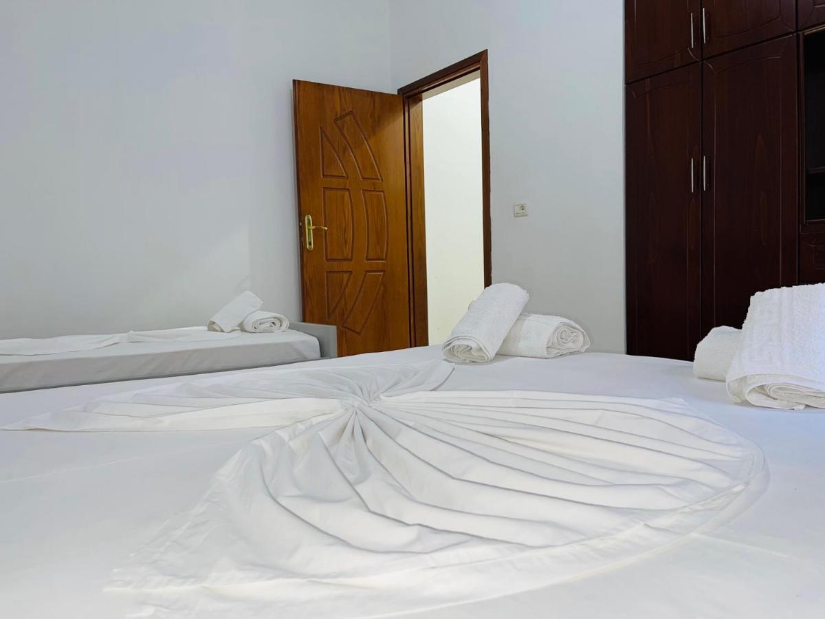 Villa Xhevdet Sarandë 外观 照片
