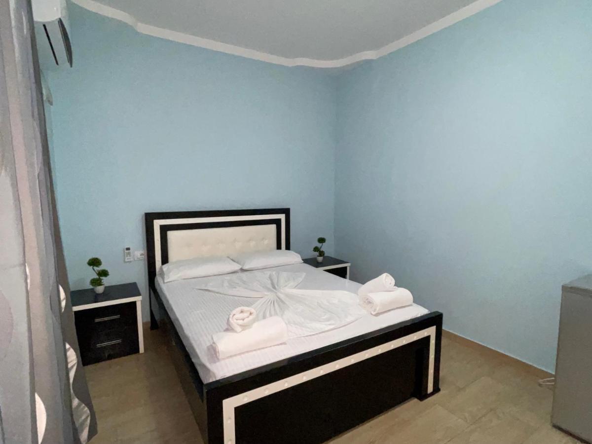 Villa Xhevdet Sarandë 外观 照片