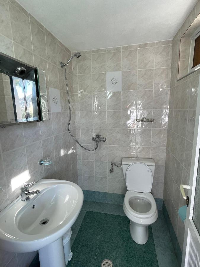 Villa Xhevdet Sarandë 外观 照片
