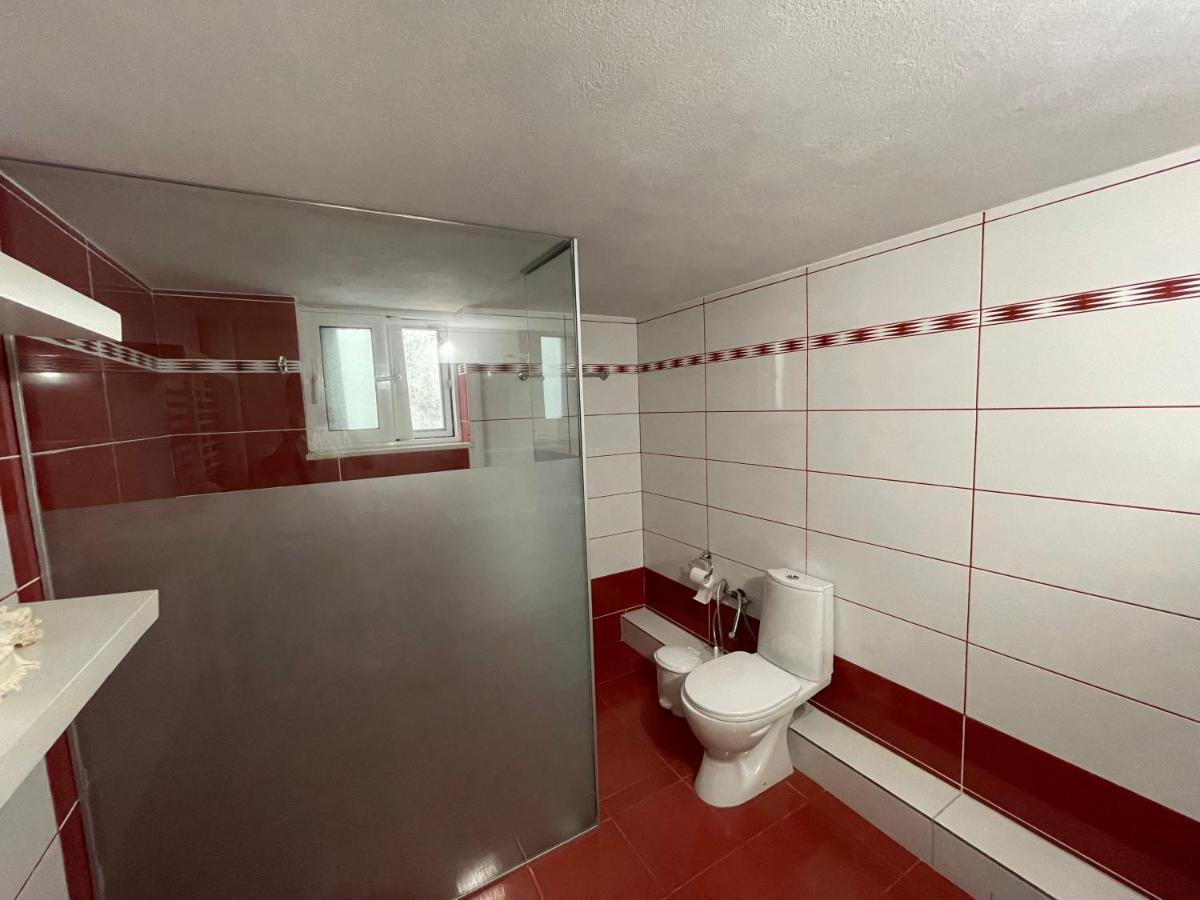 Villa Xhevdet Sarandë 外观 照片