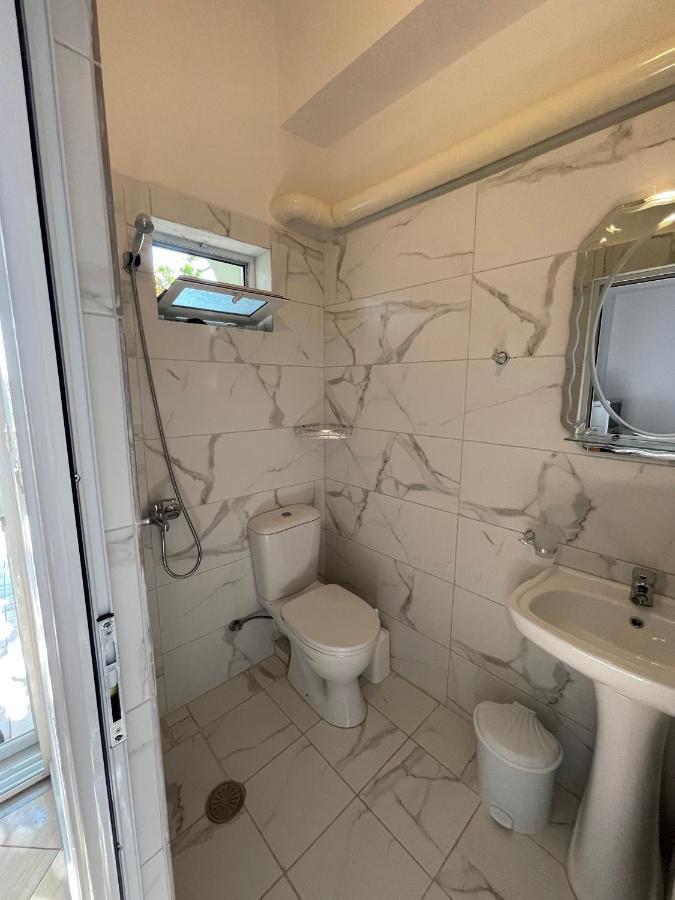 Villa Xhevdet Sarandë 外观 照片